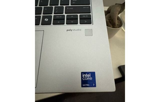HP EliteBook 840 G11  Core i7- Ultra 14th Geração