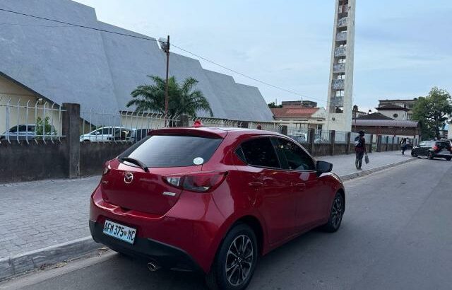 Vendo mazda 2
