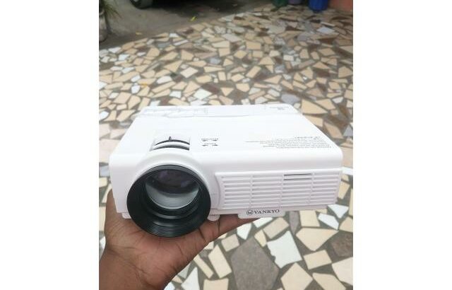 Mini Projetor portátil Vankyo Leisure 3 Q5 NOVO com pasta e remote
