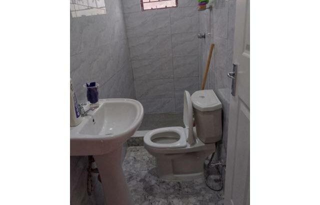 Arrenda se uma casa tipo a no bairro do ferroviário