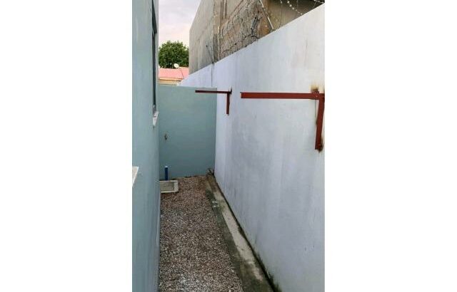 Arrenda e uma casa tipo 2 no bairro das mahotas