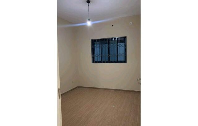Arrenda e uma casa tipo 2 no bairro das mahotas