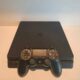 PlayStation 4 Slim 500GB v9.0 Creckado/Desbloqueado com 10 jogos