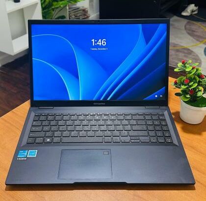ASUS Expertbook B1 i3 N305 8GB RAM 512GB SSD