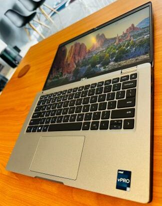 Dell Latitude 5330 Touchscreen i5 12th 16GB RAM 512GB SSD 13.3”