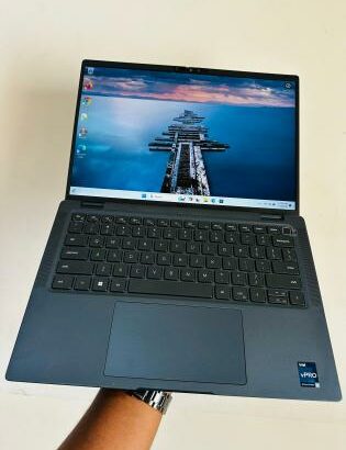 Dell Latitude 7440 Ultrabook Touch i7 13th gen 32GB RAM 512GB SSD