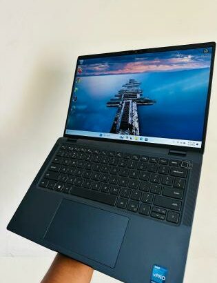 Dell Latitude 7440 Ultrabook Touch i7 13th gen 32GB RAM 512GB SSD