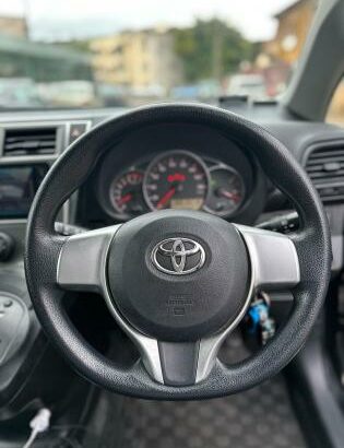 Toyota Ractis 2012 RECÉM-IMPORTADO