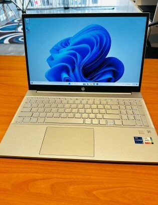 Hp 15 15.6” i5 13th 8GB RAM 512GB SSD