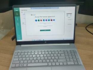 Hp 15 Intel Core i7 11th Gen 8GB RAM 256GB SSD NVMe Tela 15.6″ IPS FHD Teclado Numérico