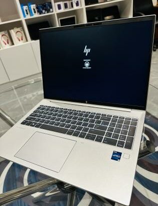 HP EliteBook 860 G10 16″  Intel Core i5 13th Gen i5-1335U  Deca-core (10 Core) 1.30 GHz 16 GB DDR5 SDRAM 256 GB SSD NVMe Ultra Fast  Intel UHD Graphic