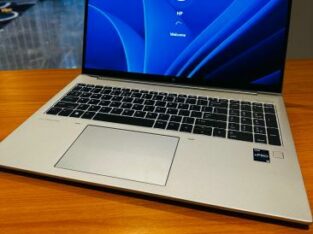 Hp Elitebook 860 G10 16” i5 13th 16GB RAM 256GB SSD