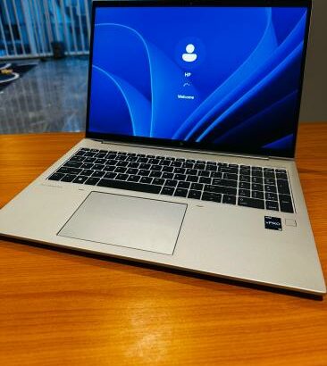 Hp Elitebook 860 G10 16” i5 13th 16GB RAM 256GB SSD