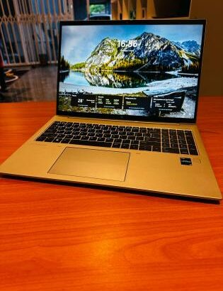 Hp Elitebook 860 G10 16” i5 13th 16GB RAM 256GB SSD