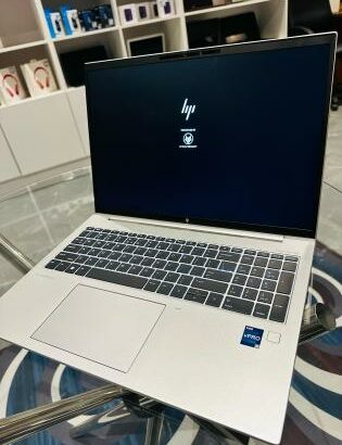 HP Elitebook 860 G10 i5 13th Deca-Core 16GB RAM 256Gb SSD