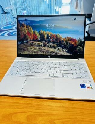 Hp Pavilion 15-eg3xxx 13 Th Generation intel Core i7-1360P (16 CPUs) 2.20 GHZ , 16 GB DDR5 SDRAM , 1TB SSD NVMe, 15. 6 Display 1920×1080 FHD,Windows 1