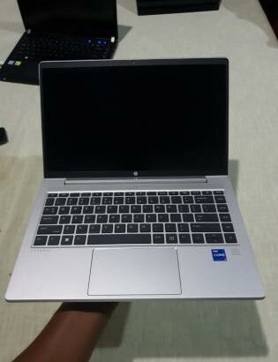 HP Probook 440 G8 i7 11th 16GB RAM 512GB SSD 14”