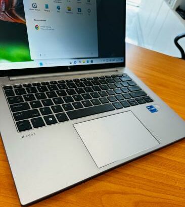 HP Zbook Firefly G10 Mobile Workstation i7 13th 16GB RAM 256GB SSD 14”