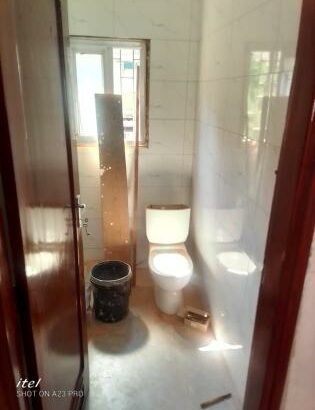 Vende-se apartamento T3 remodelado