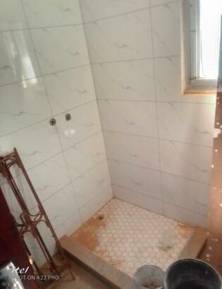 Vende-se apartamento T3 remodelado