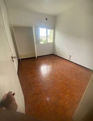VENDE T2 NA MALHANGALENE