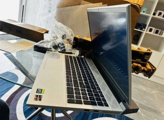 Lap Top Gamer Novo Nunca Usado  Dell G15 5515 6Cores 4.40GHZ  AMD Ryzen 5 5600H CPU 3.00MHZ 16 GB DDR4 SDRAM , 1TB SSD NVME  15.6 Display 1920×1080 FH