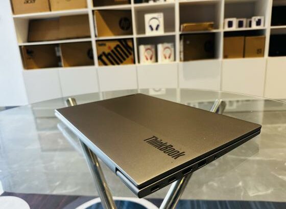 Lenovo ThinkBook  14-G4 Edição Exclusiva da Lenovo ,Potente , Executivo e Moderno  Intel Core i7-1255U (12 CPUS ) 1.70 GHZ , 16 GB DDR4 SDRAM, 513 GB