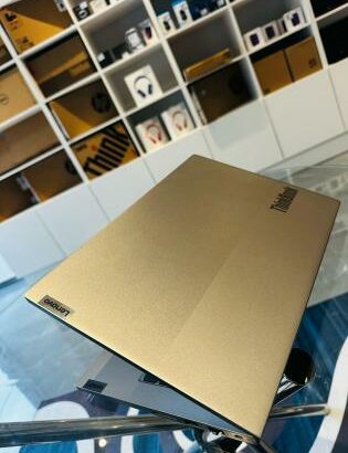 Lenovo Thinkbook 14-G4 i7 12th 16GB RAM 512GB SSD