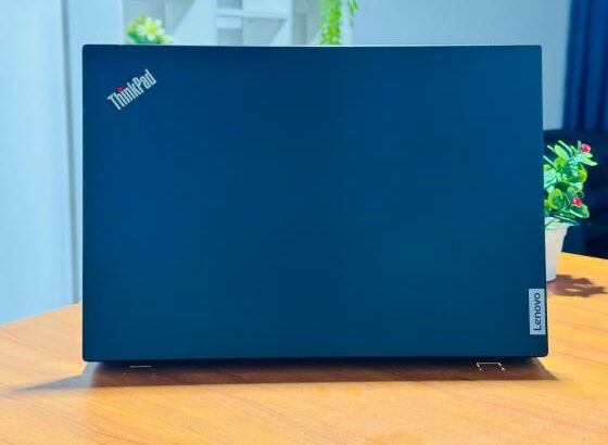 Lenovo Thinkpad E15 i5 10th 8GB RAM 256GB SSD