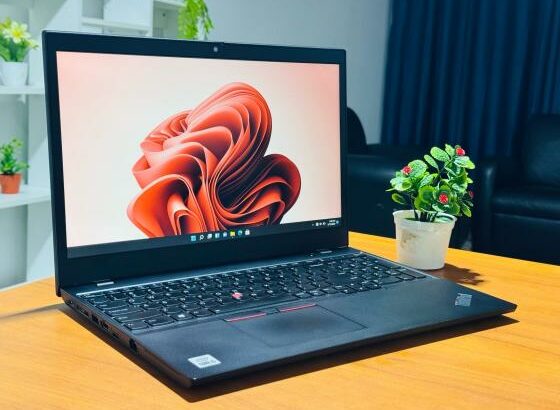 Lenovo Thinkpad E15 i5 10th 8GB RAM 256GB SSD