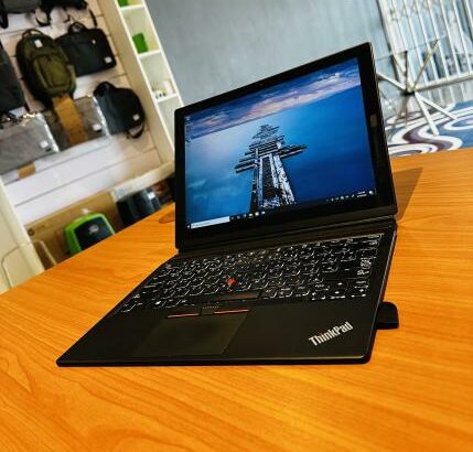 Lenovo ThinkPad X1 Tablet Gen 2 Desmontável 2-in-1 Touchscreen , intel Core i5-7y57 1.20 GHZ 1.60GHZ , 8 GB DDR4 SDRAM,256 GB SSD NVME , 13.3Polegadas