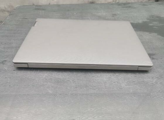 Lenovo V15 i5 10th 8GB RAM 256GB SSD
