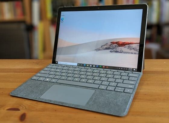 Microsoft Surface Go 2 i3 8th 8GB RAM 256GB SSD