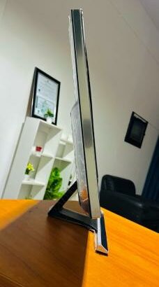 Monitor Samsung 28” UHD 4K
