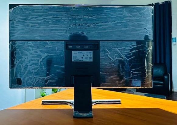 Monitor Samsung 28” UHD 4K
