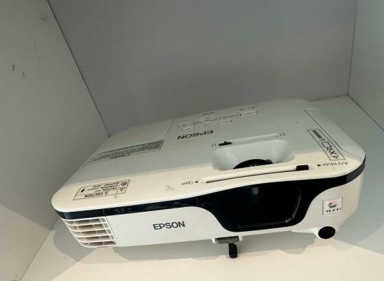 Projetor Epson EB-S31 2800 Lumens