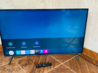 Smart Tv Samsung 43” UHD 4K