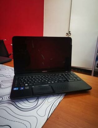 Toshiba i3 3th 4GB RAM 500GB HDD