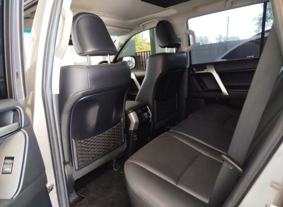 Toyota Land Cruiser Prado TX 2023