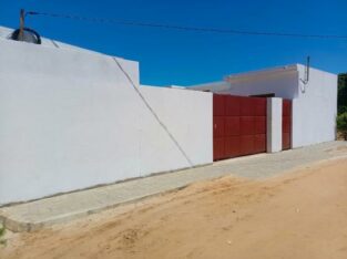 Vende-se condomínio de 7 casas no bairro das mahotas muito próximo a Rotunda