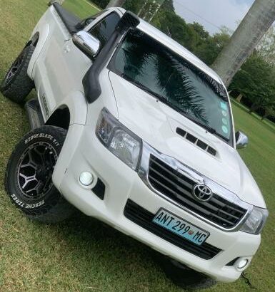 Toyota | Hilux(Legend 45) | 2015 | Recém-importada