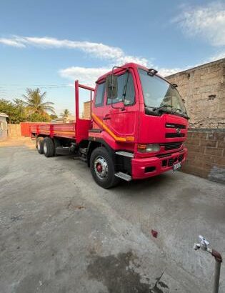 Nissan | UD290 | Manual | 6×4 | 15 Toneladas 🎁