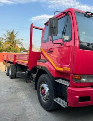 Nissan | UD290 | Manual | 6×4 | 15 Toneladas 🎁
