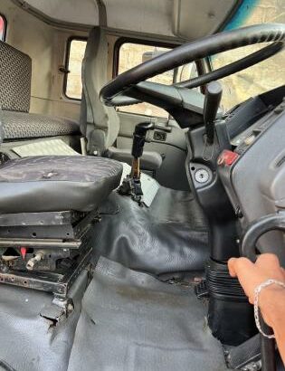Nissan | UD290 | Manual | 6×4 | 15 Toneladas 🎁