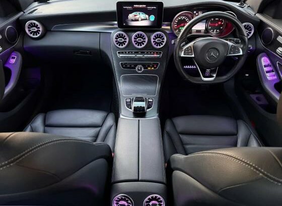 Mercedes-Benz | C220d AMG Package | 2016 | Recém-importado 🎁