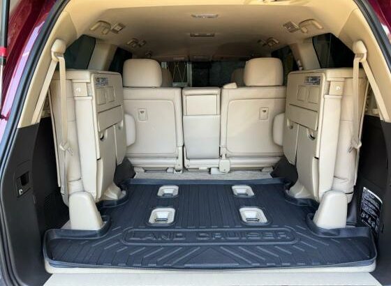 Toyota | Land Cruiser 200 | 2012 | 4.6 | V8 | 4×4 🎁