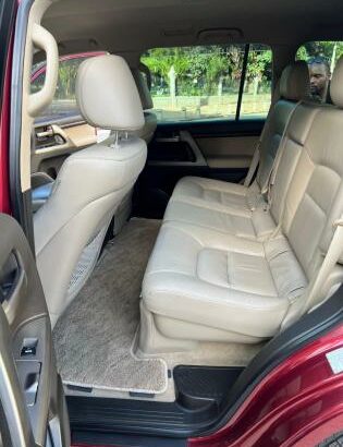 Toyota | Land Cruiser 200 | 2012 | 4.6 | V8 | 4×4 🎁
