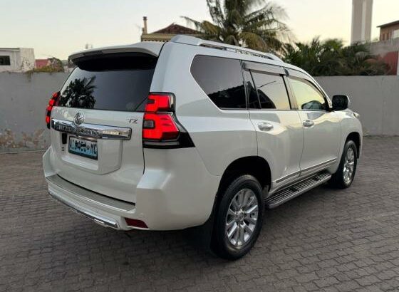 Toyota | Land Cruiser Prado TZ | 2015 | 4.0 | 4×4🎁