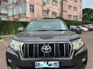 Toyota | Land Cruiser Prado VXL | 2023 | 4×4 🎁