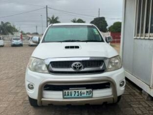 TOYOTA | HILUX D-4D | 2010 | MANUAL | 3.0 | DIFF-LOCK 🎁